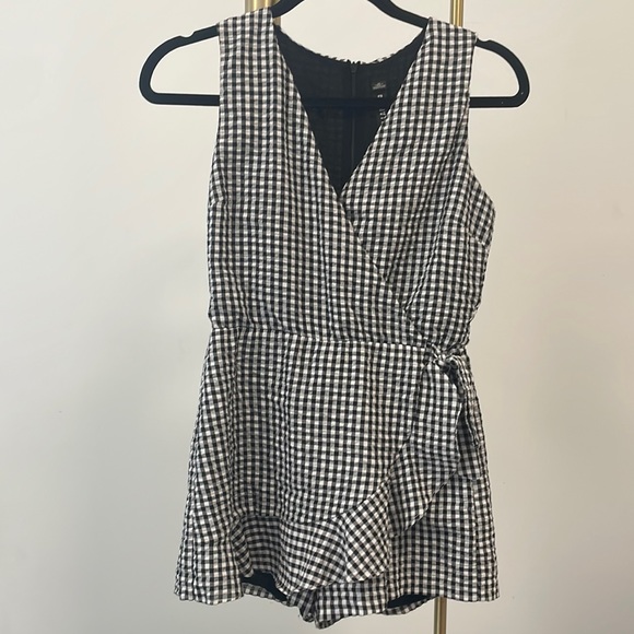 Gingham romper - Picture 1 of 3